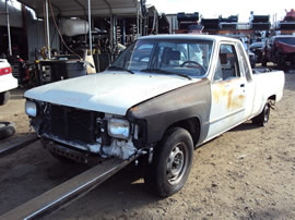 1984 TOYOTA PICK-UP HILUX, 2.4L EFI AUTO 2WD, COLOR WHITE, STK Z15003
